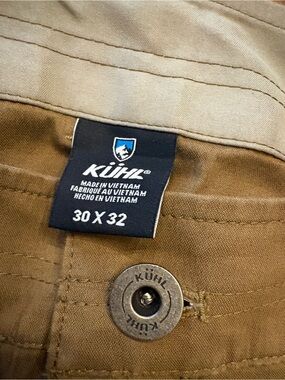 KÜHL Men’s Resistor Lite Chino in Dark Khaki 30X32